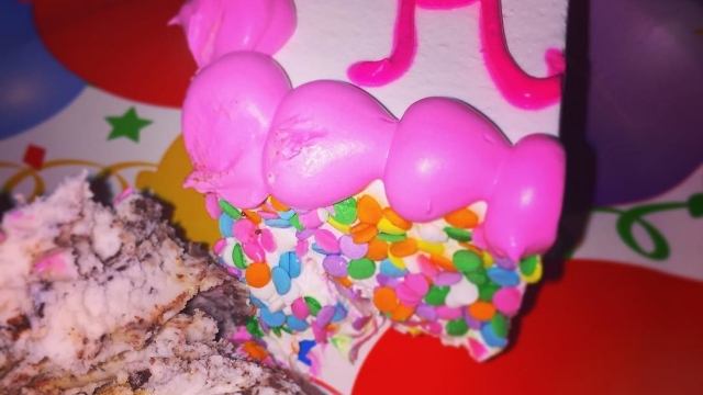 Confetti cake!? #pinkofcourse