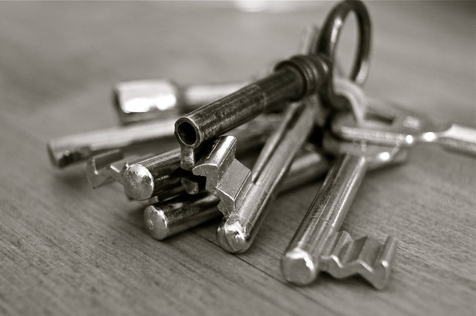 Housewarming keys and gift set