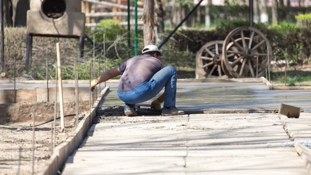 Why Should You Hire Concrete Contractors?