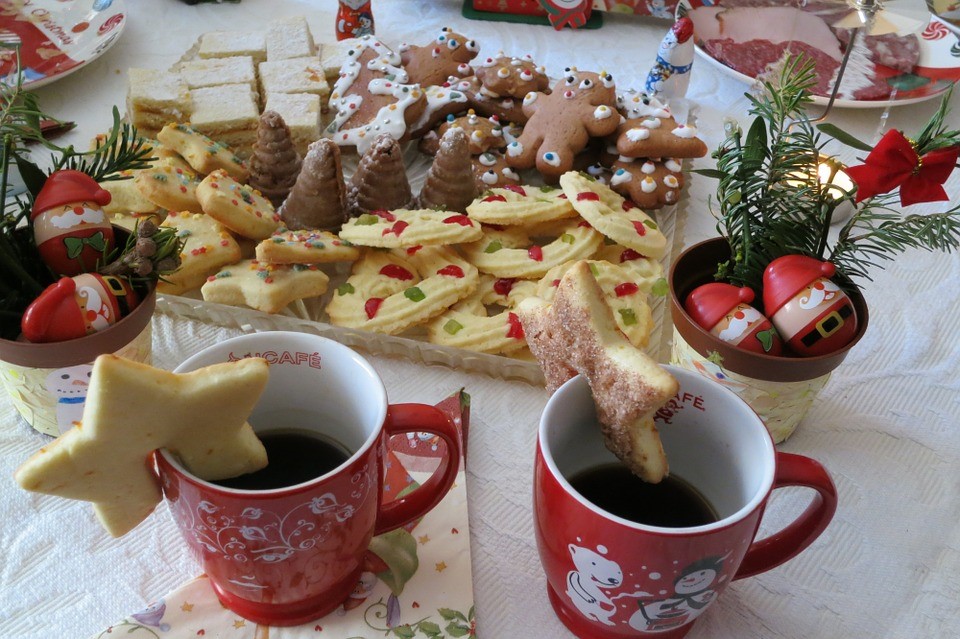 Your Survival Guide to Spending Christmas With the In-Laws food