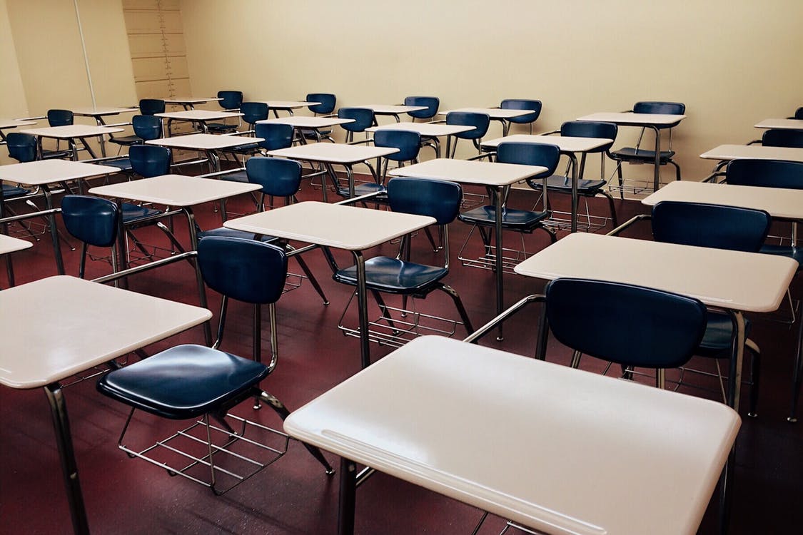 How To Identify The Right Suppliers Of School Furniture