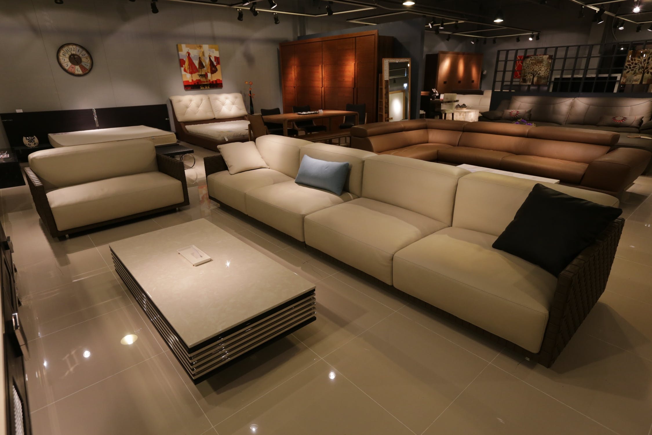 How to Choose the Right Furniture for Your House and Make an Informed Decision When Buying