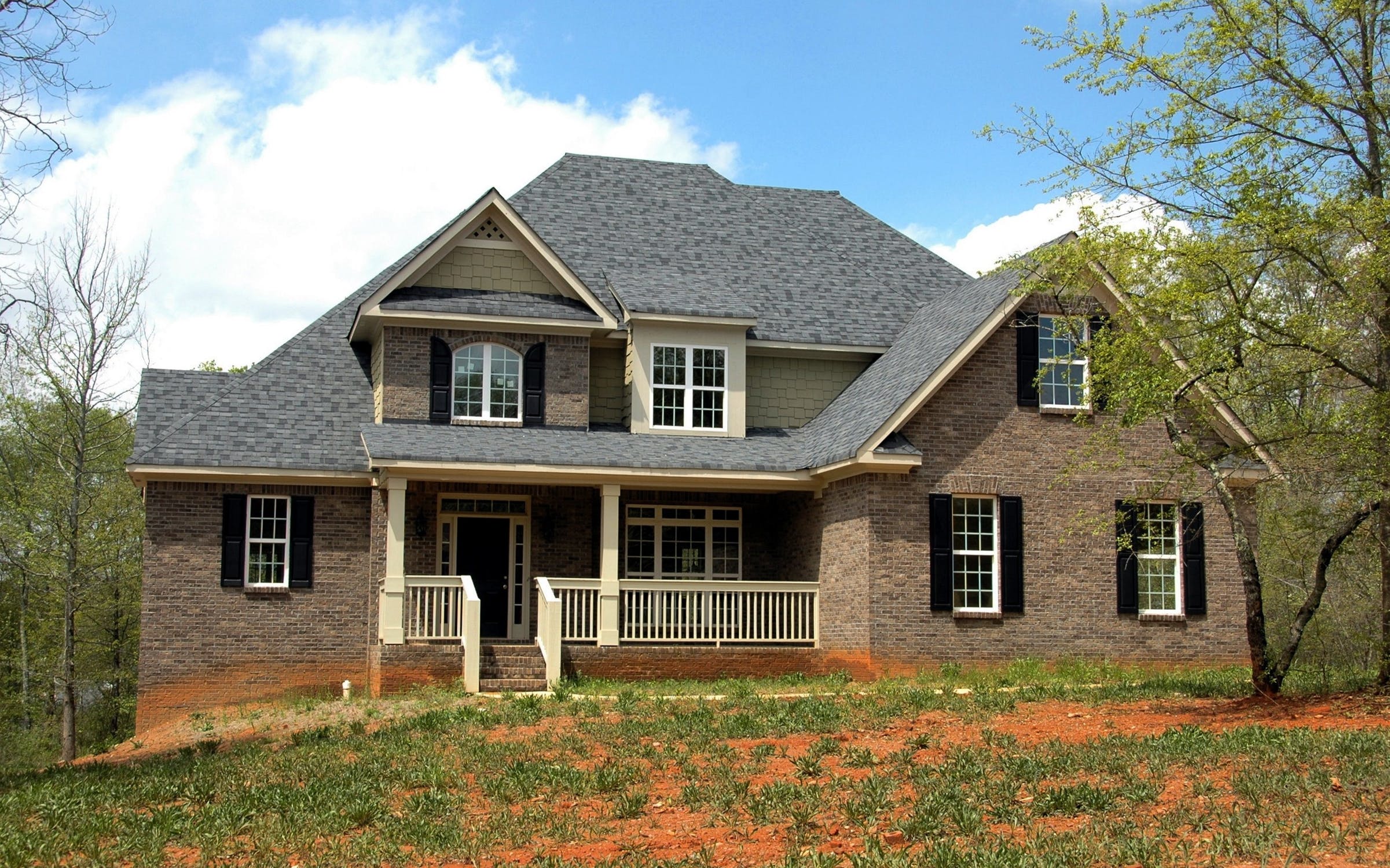 Top 4 Benefits of Installing a New Roof