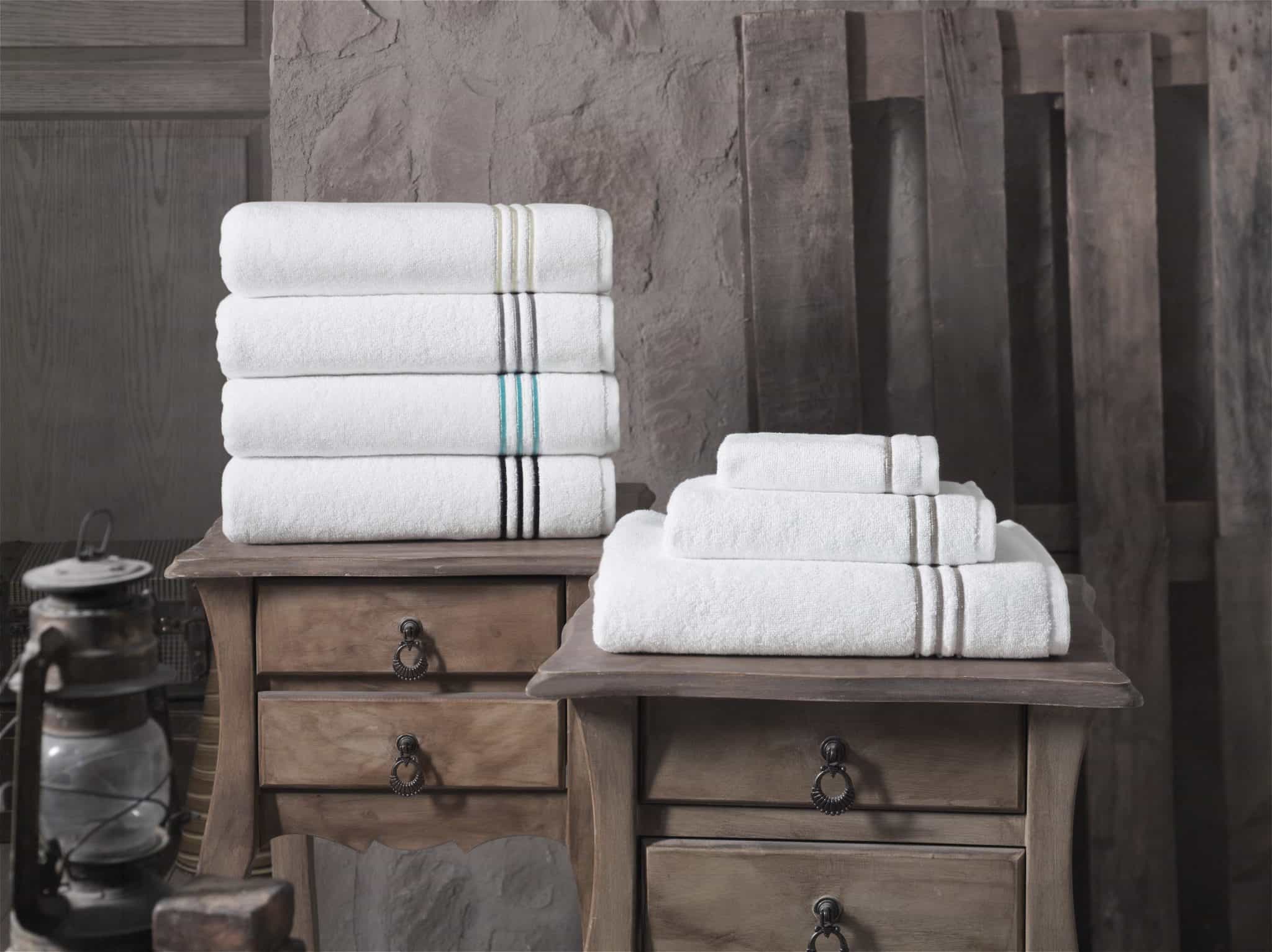 10 Simple Ways to Make Your Towels Soft and Fluffy
