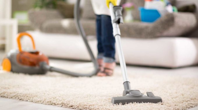 How to Use Homemade Carpet Cleaner To Clean your Carpet