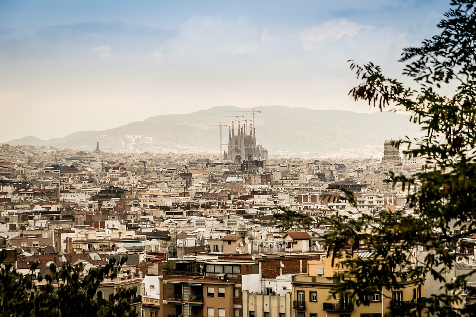 The Complete Guide To Visiting Barcelona