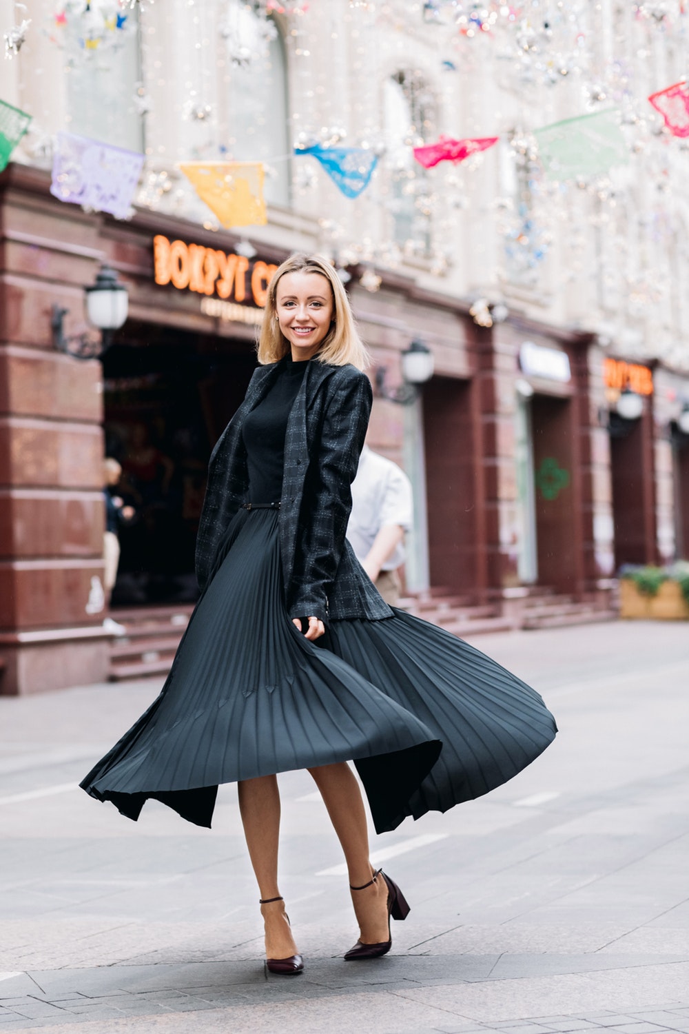 A Guide to Choosing an Outfit for a Formal Fall Event dress
