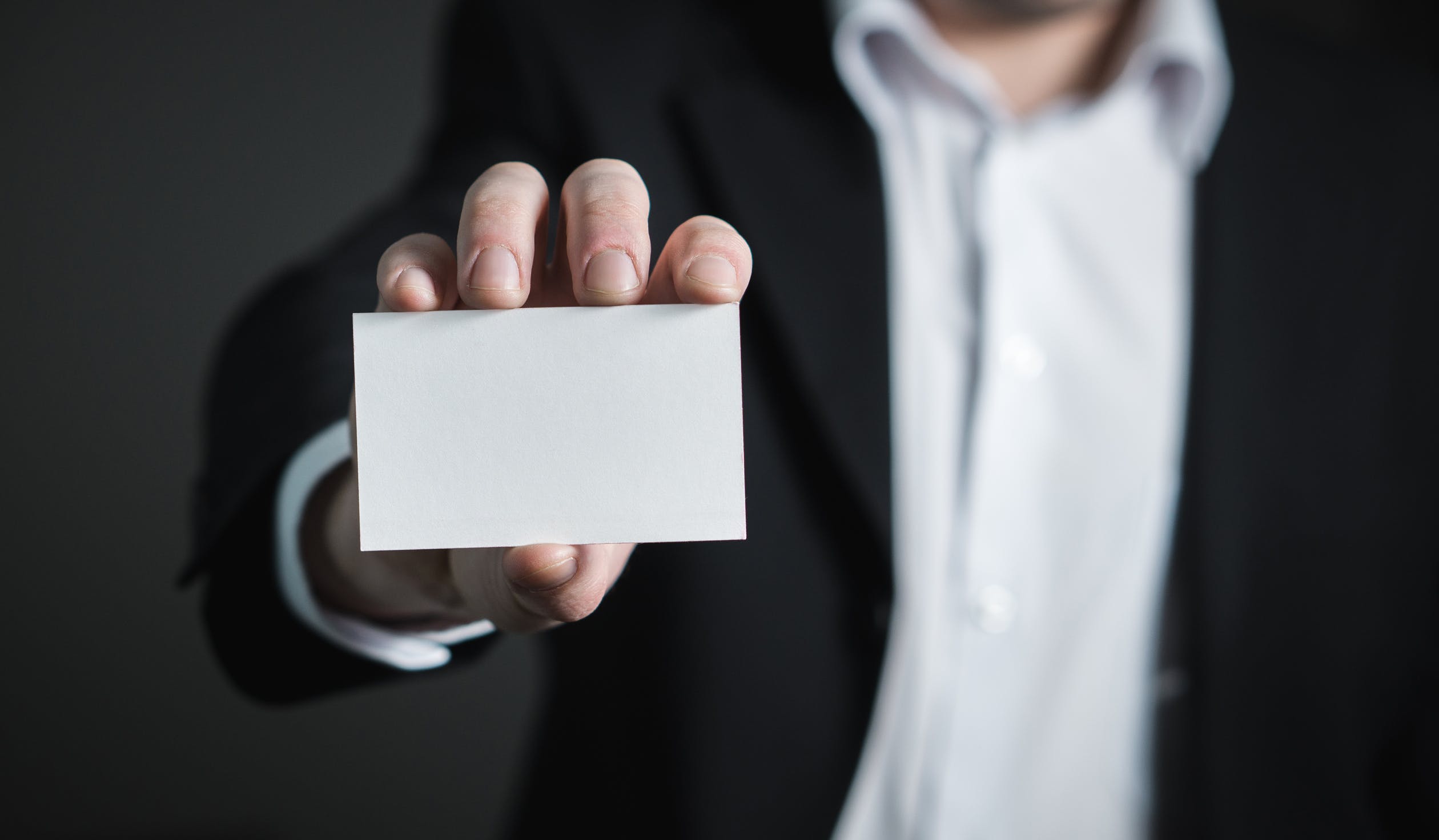 How to design an effective business card