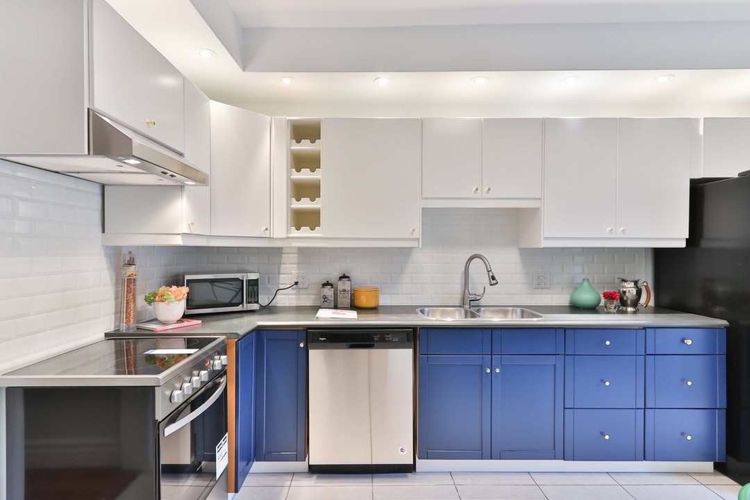 How to Choose the Right Kitchen Cabinets for Your Fast-Approaching Renovation
