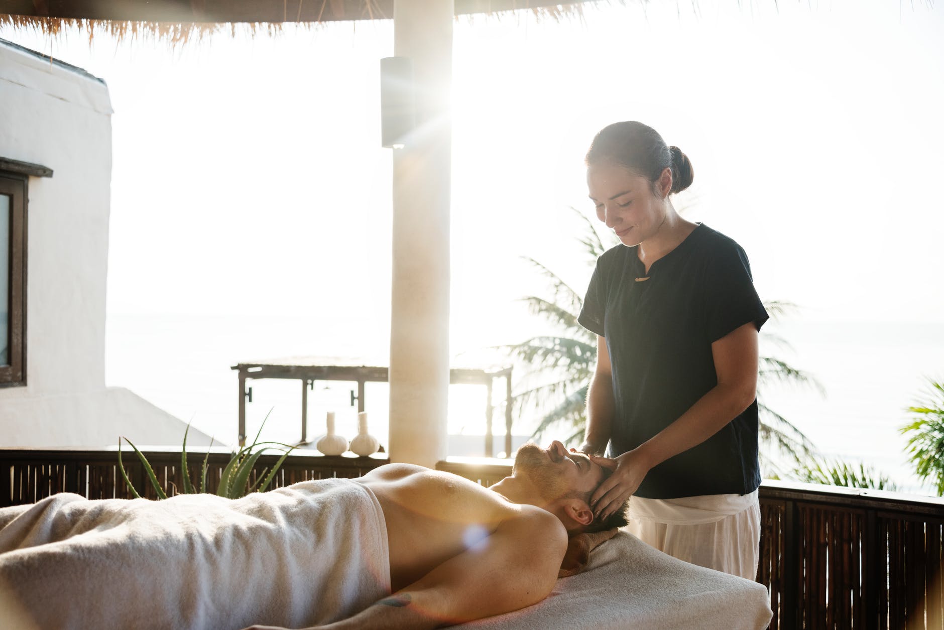 5 Reasons to Become a Massage Therapist In 2019