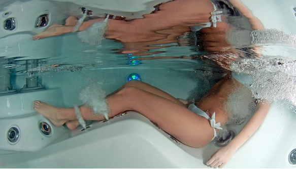 Can You Lose Weight in a Hot Tub?