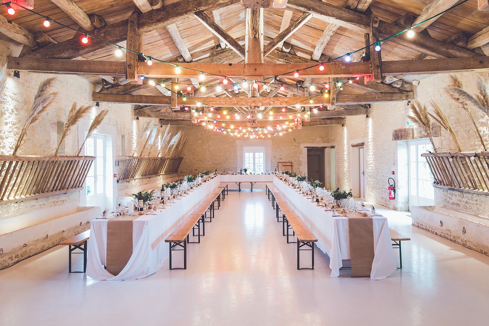 Using table runners for a wedding – Essential points to keep handy