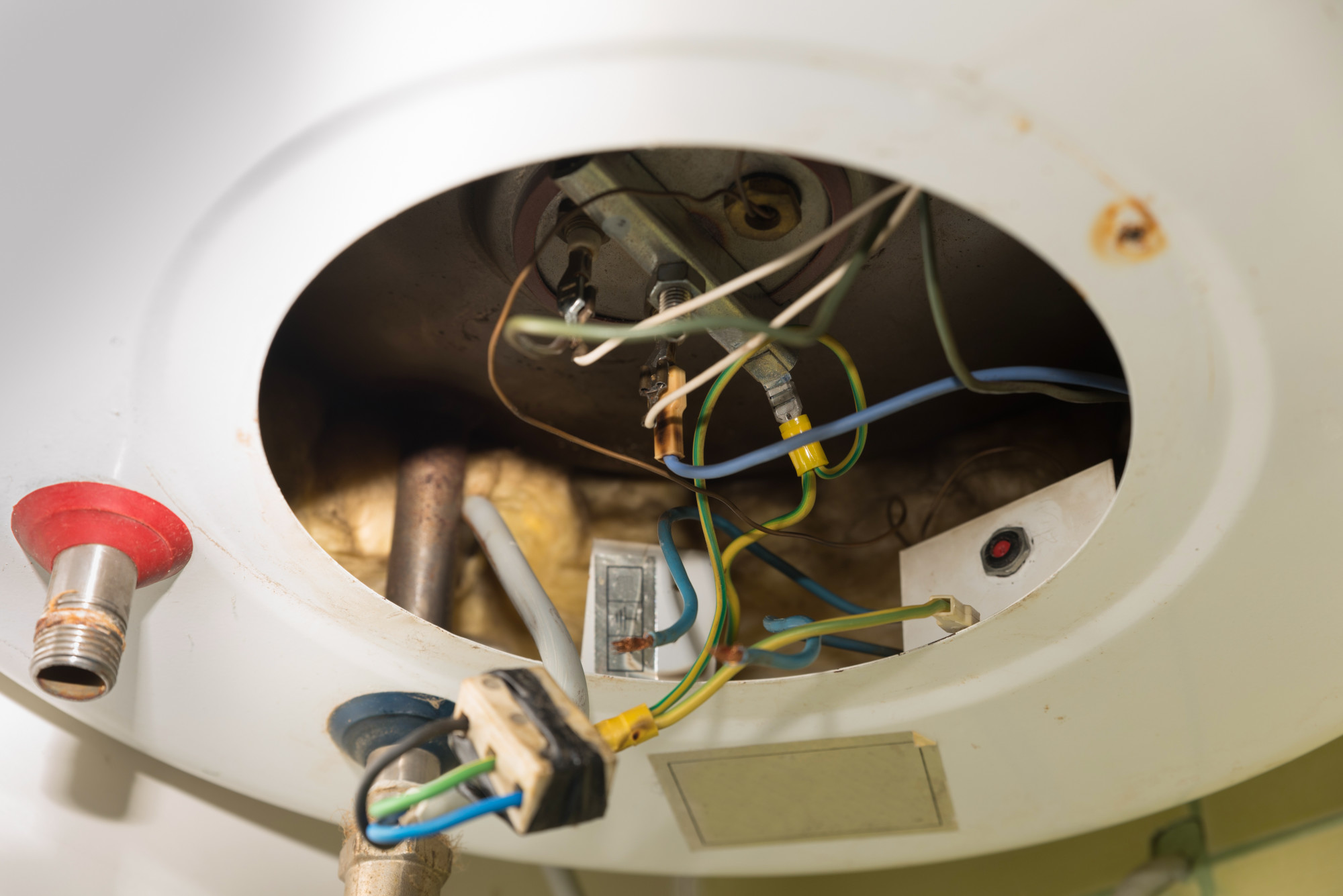 7 Telltale Signs of Impending Water Heater Failure