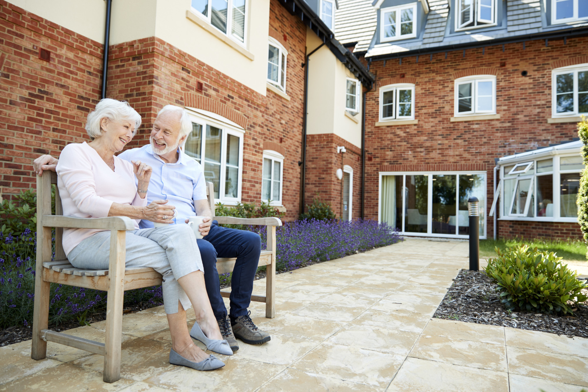 A Guide on How to Find a Great and Affordable Retirement Community