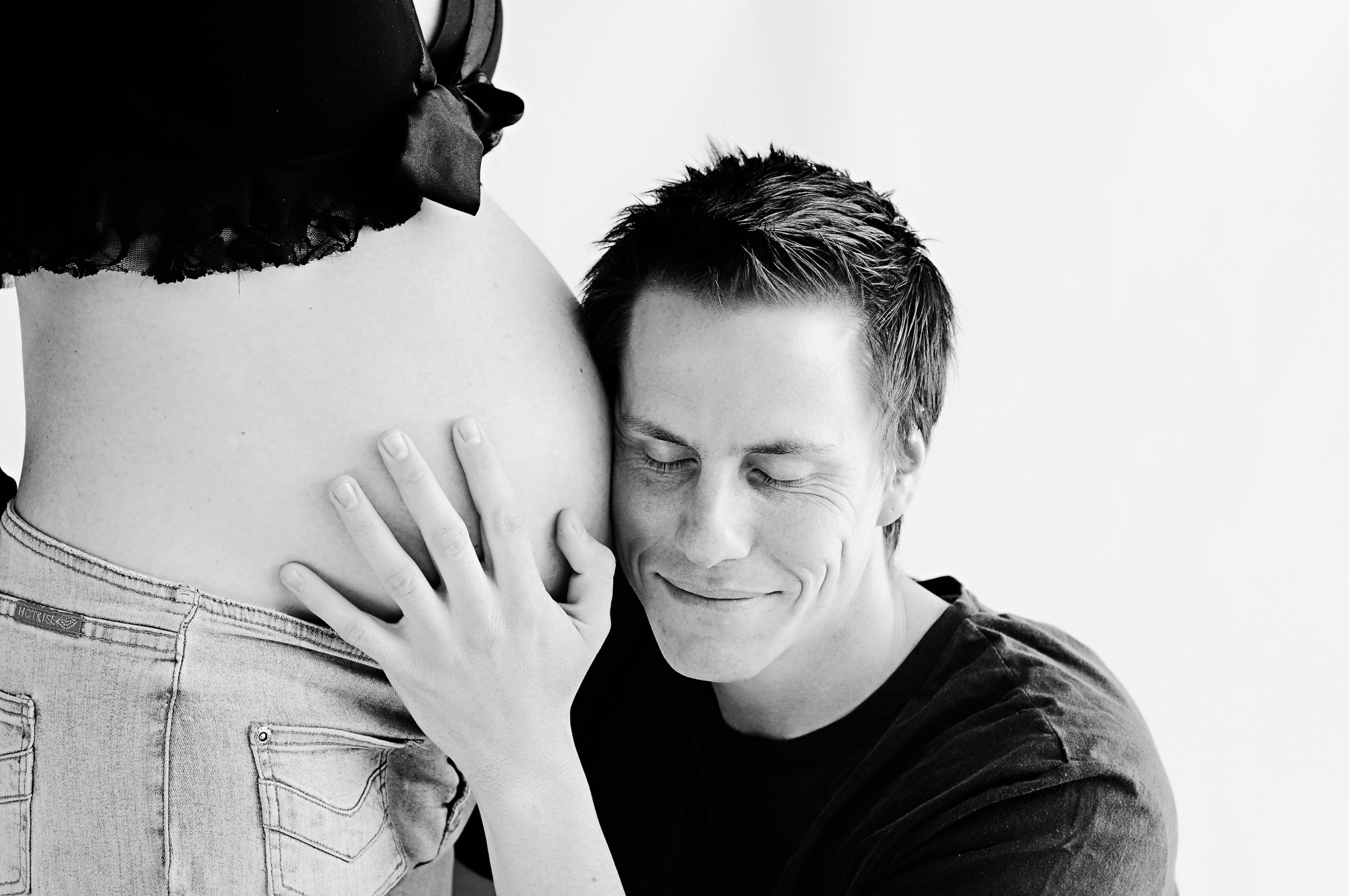 Maternity Pictures: 7 Key Tips for the Perfect Maternity Photo Shoot