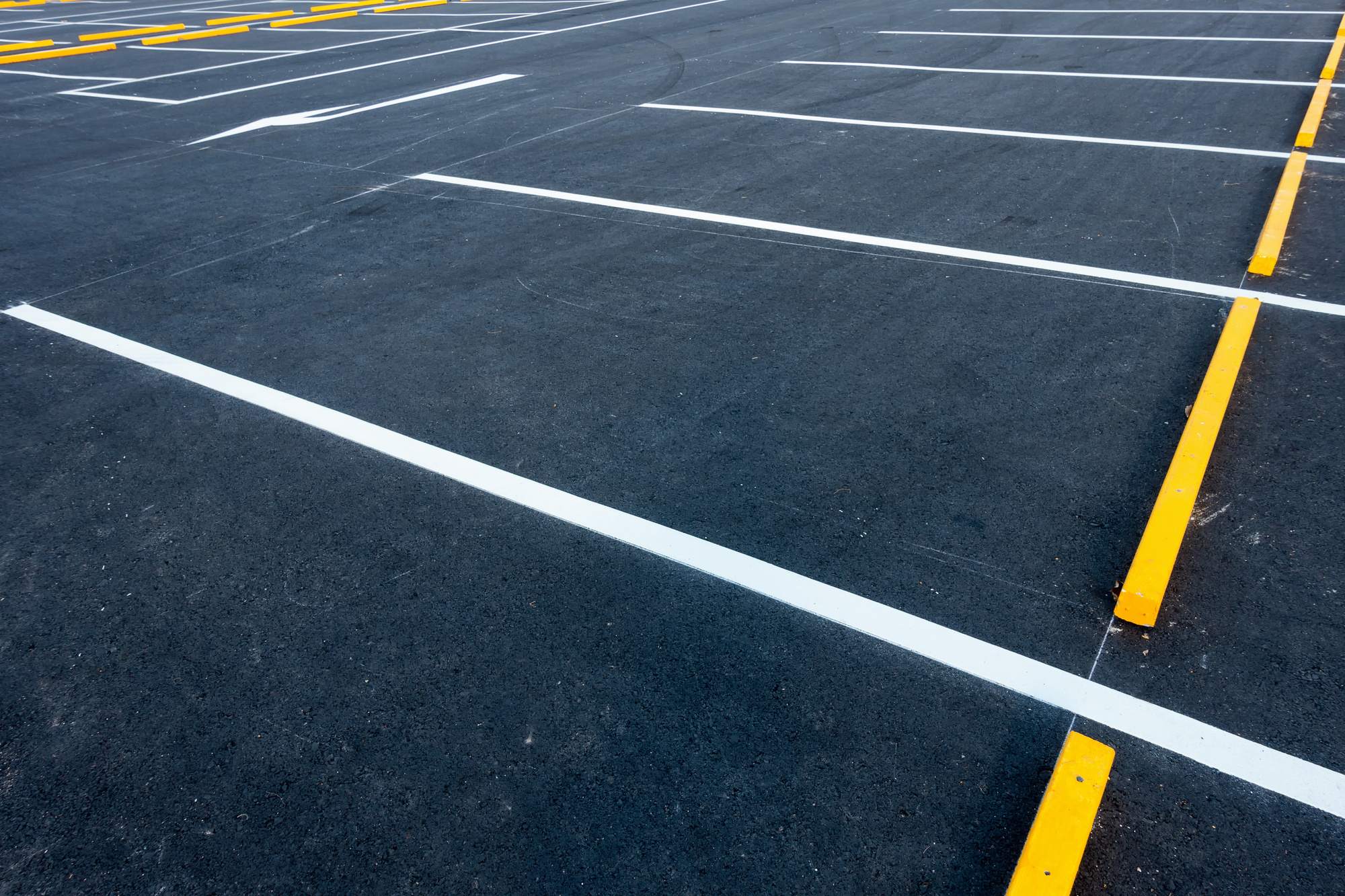 5 Tips for Ideal Parking Lot Layout