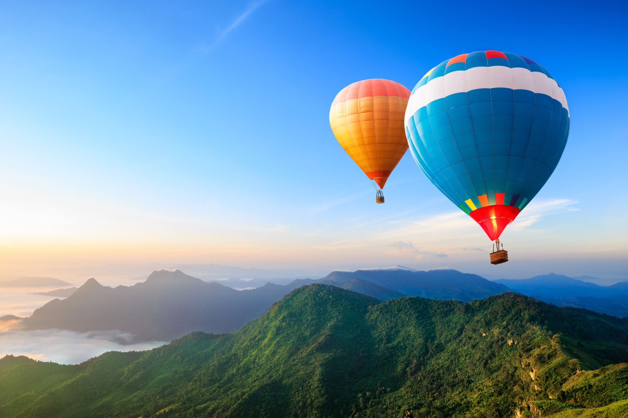 Fly High: 9 Tips for First-Time Hot Air Balloon Riders