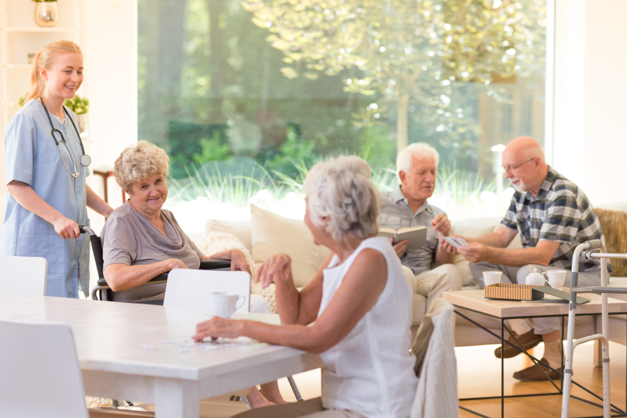 How to Find and Choose the Best Senior Living Communities for a Loved One