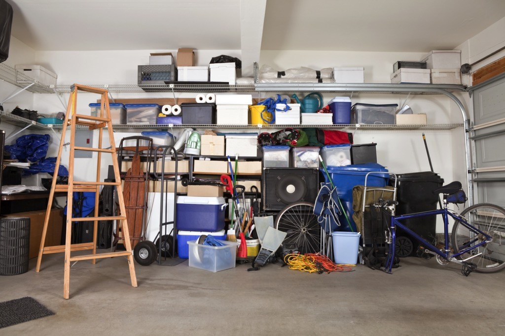 messy-garage