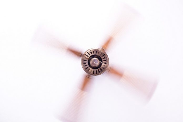 how much does it cost to install a ceiling fan