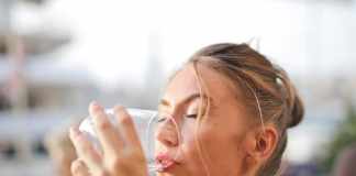 Is Sparkling Water Good for You? What Are the Possible Side Effects?