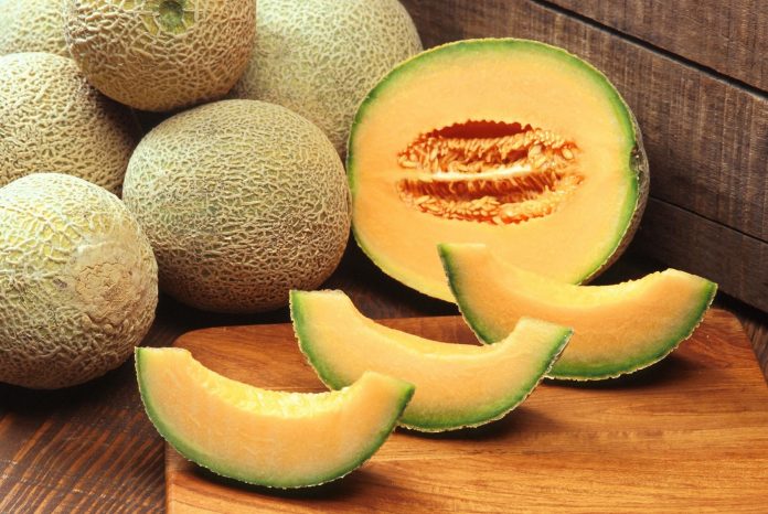 How to tell if a cantaloupe is ripe