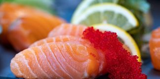 how long is salmon good for in the fridge