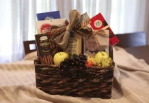 Christmas Gift Baskets for Remote Celebrations: Bridging the Distance