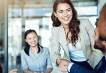 Factors to Consider When Choosing the Right Software For Your Hiring Process